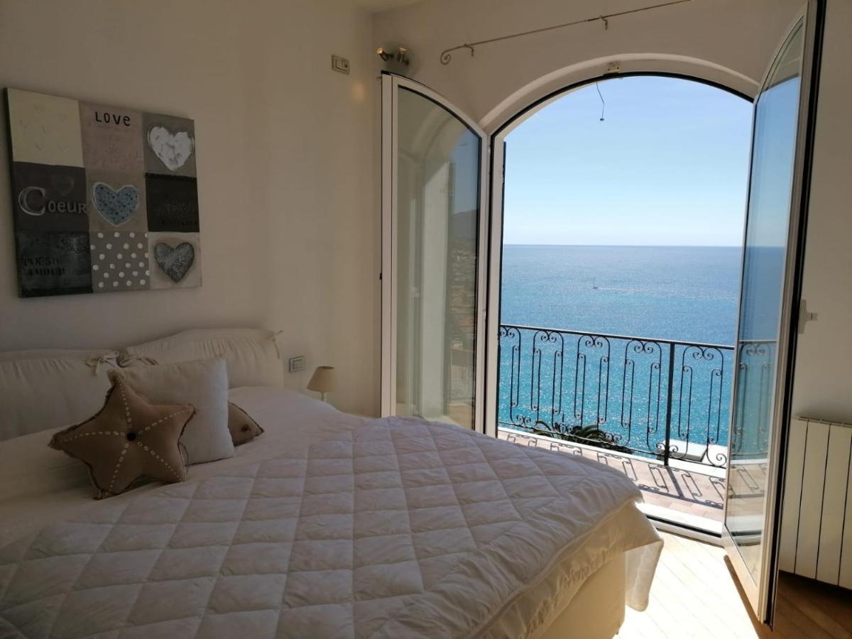 Villa Ischia Attico Sul Mare A Verezzi Borgio Verezzi Exterior photo